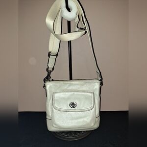 Coach Park Pearl White Leather Swingpack Crossbody Bag!!